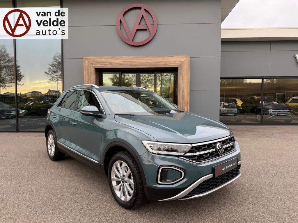 Volkswagen T-roc 1.5 tsi 150pk dsg style | navi | camera | ergo stoel | rij