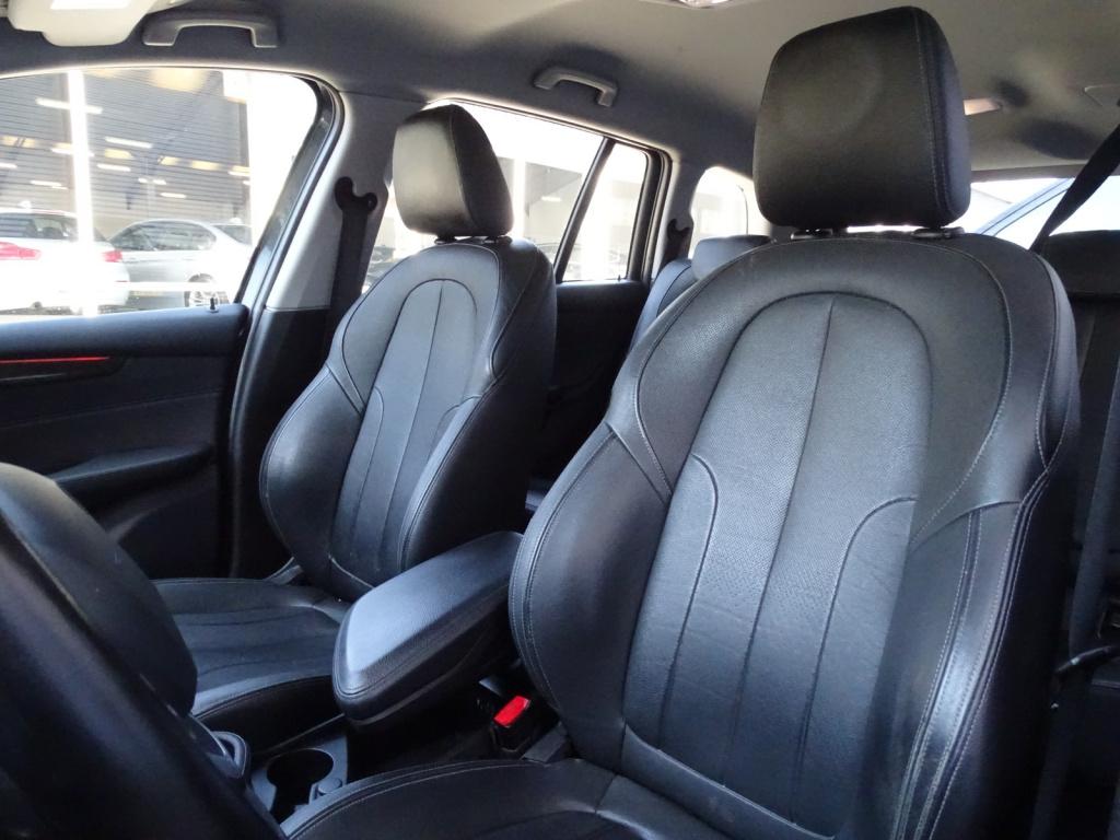 BMW 2-serie gran tourer 218i | leder | hud | bluetooth