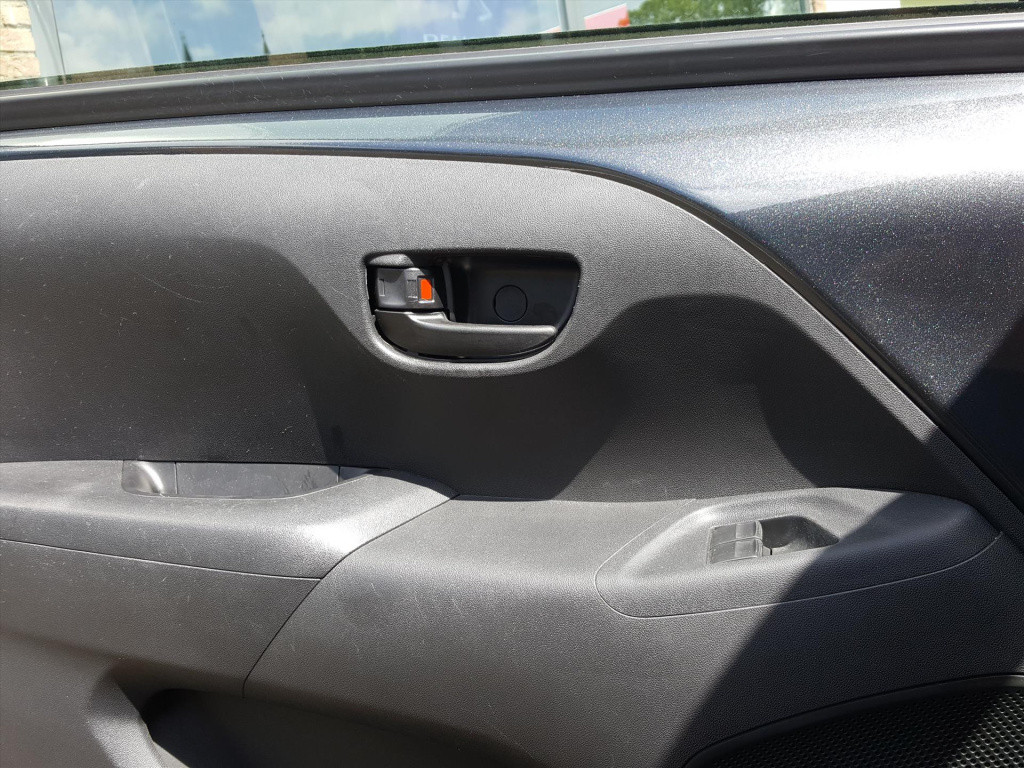 Peugeot 108 1.0 e-vti 72pk 5d active airco | bt bellen & muziek streaming |