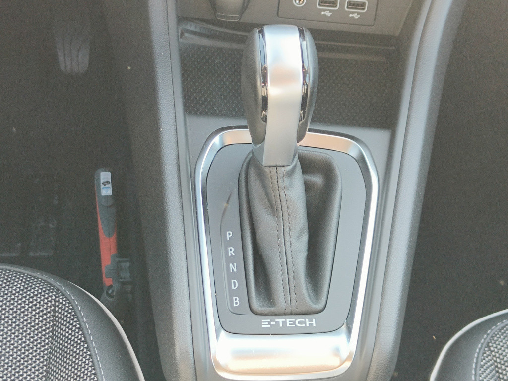 Renault Captur 1.6 e-tech plug-in hybrid 160 intens