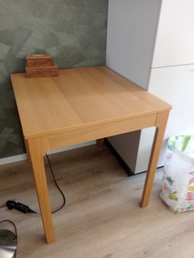 Tafeltje Ikea zgan