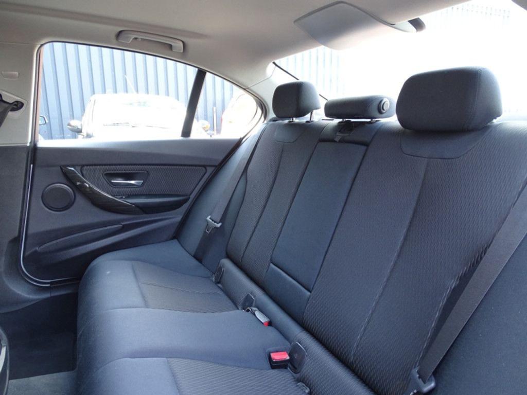 BMW 3-serie 316i executive sport automaat | bi-xenon | afn. trekhaak