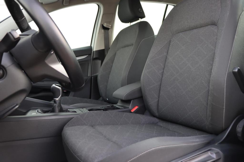 Volkswagen Golf 1.5 tsi life 130pk