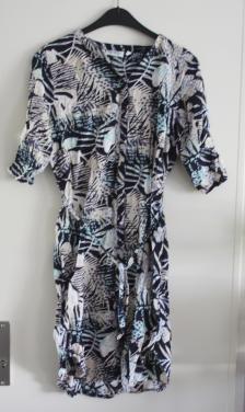 Blauw witte jurk met knoopjes  maat m