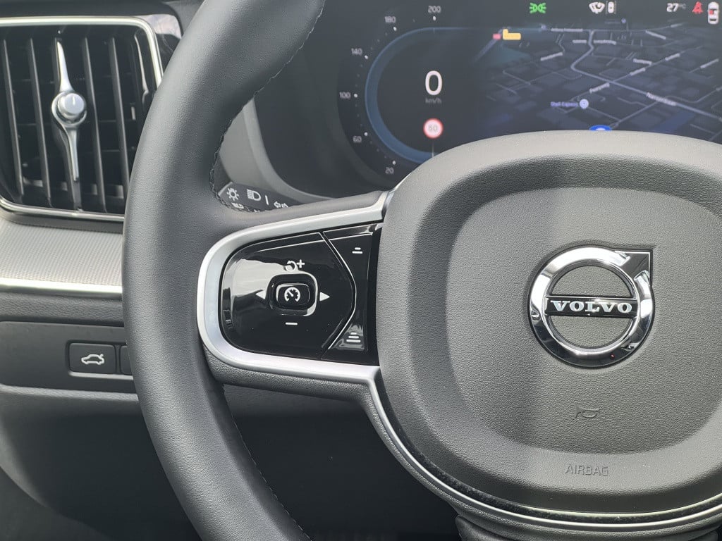 Volvo XC60 t6 398pk recharge ultra dark| panodak| 360camera| adap.cruise| t