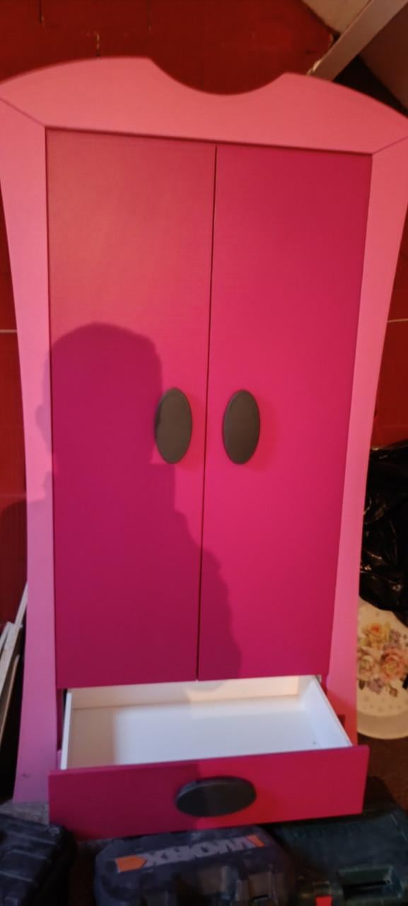 Roze Kledingkast
