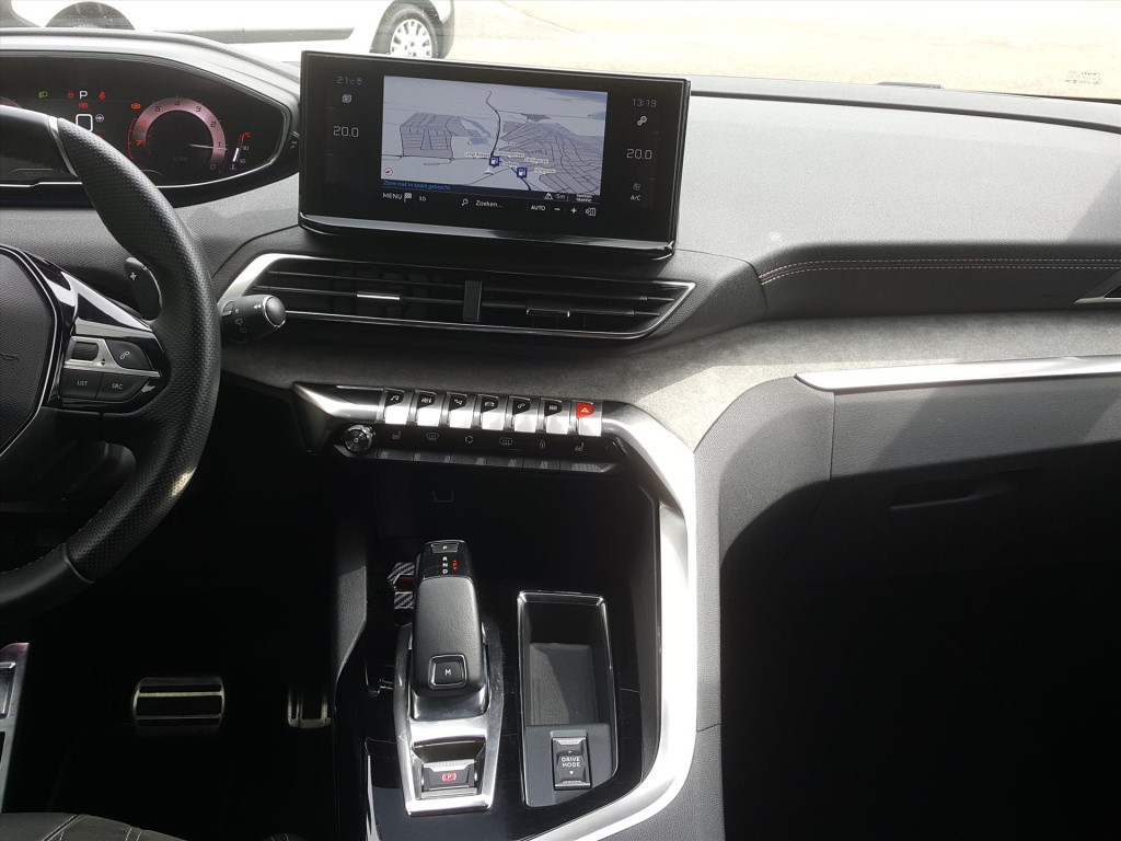 Peugeot 5008 gt 1.2-pt-130pk (vol)automaat/eat8 navigatie | cruise & climat