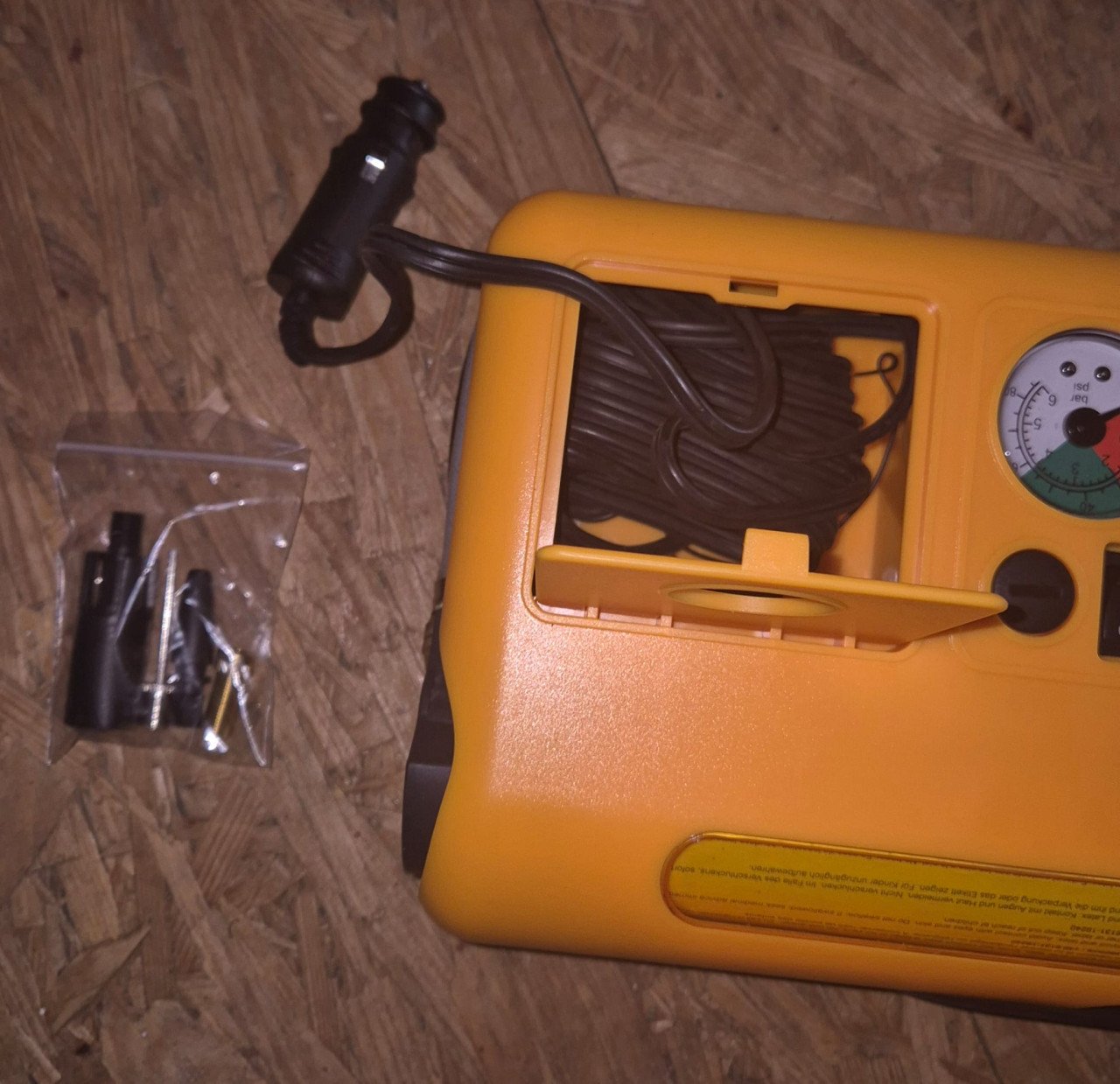 Auto compressor 12 volt NIEUW - Bieden