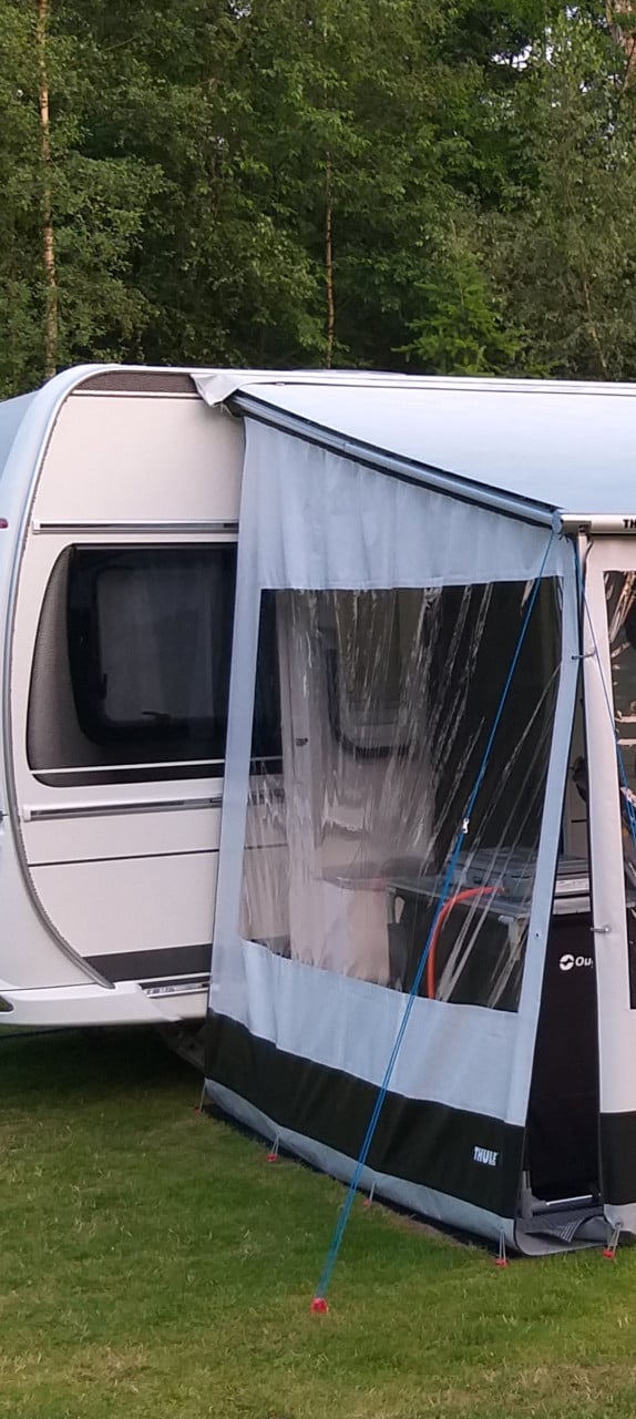 2 x Thule Rainblocker zijwanden 1200