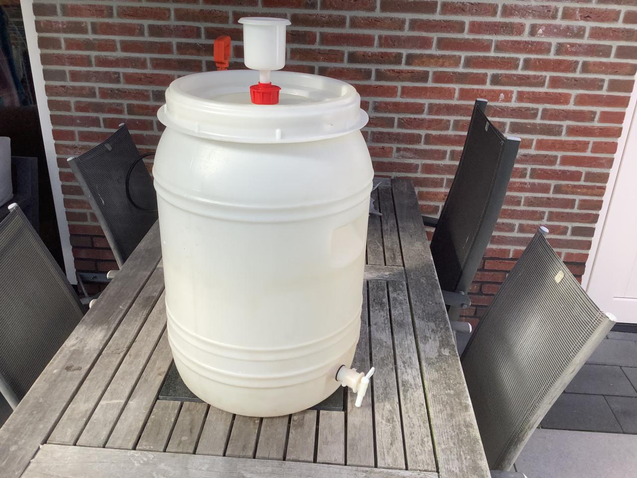 Gistvat voor wijn of bier