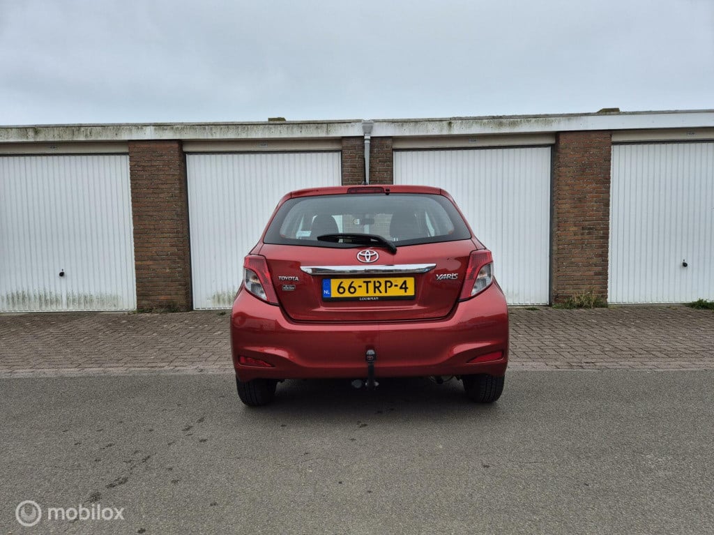 Toyota Yaris 1.0 vvt-i aspiration / camera / trekhaak / origineel nl