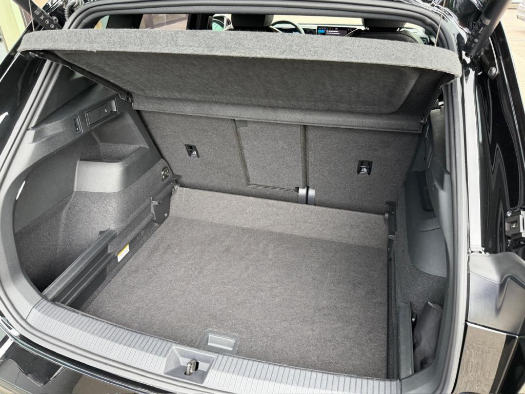 Volkswagen Tiguan 1.5 etsi 150pk dsg goal | trekhaak | 360 camera | iq ligh