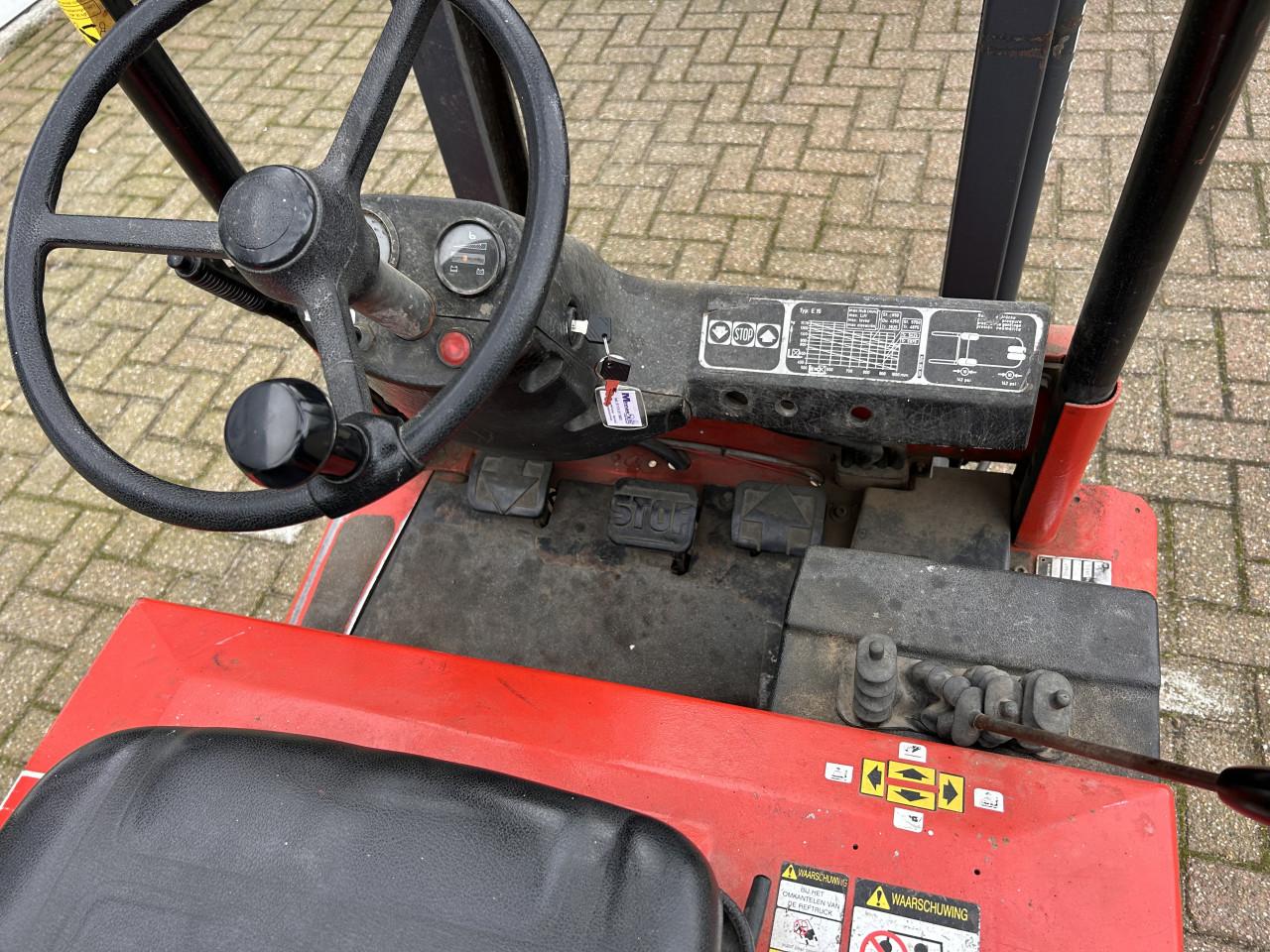 Heftruck Linde accu/electronica