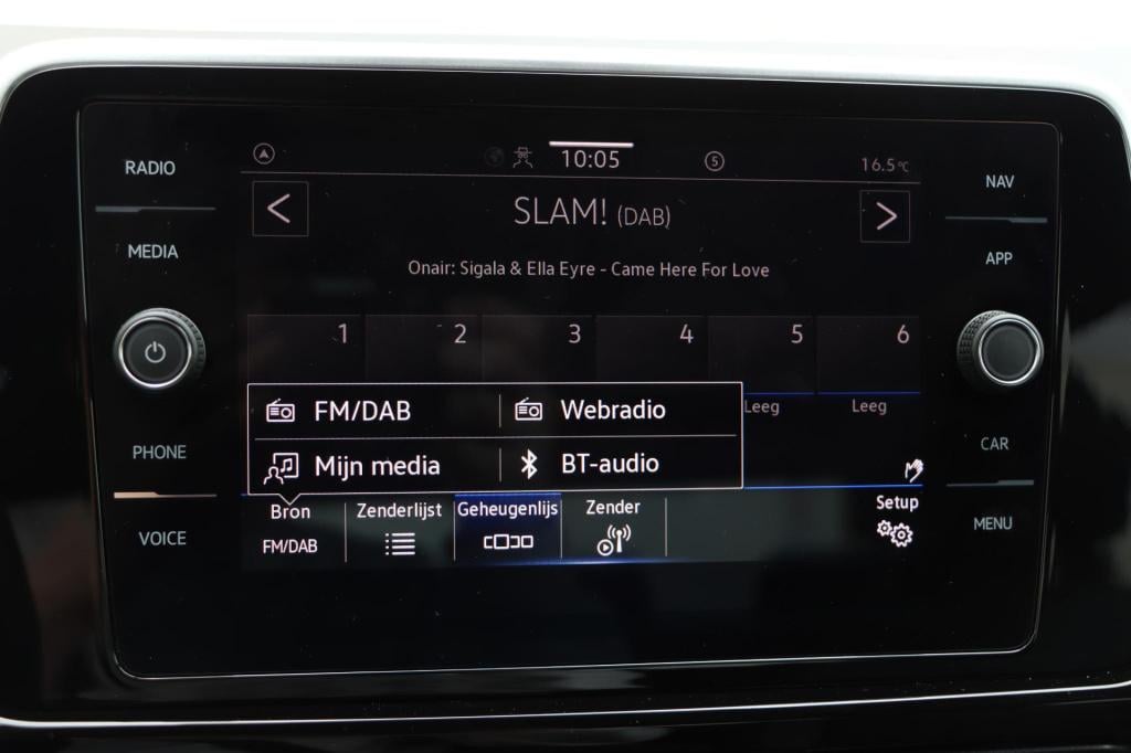 Volkswagen T-roc 1.5 tsi r-line 150pk dsg7