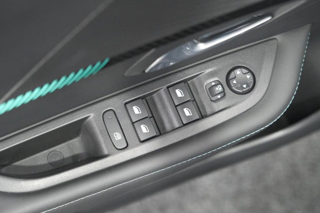 Peugeot 208 puretech 100 allure pack | camera | adaptieve cruise control | 