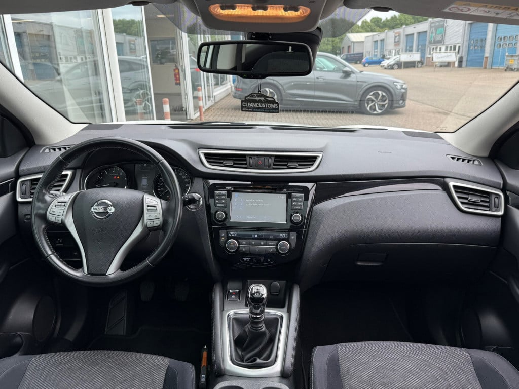 Nissan Qashqai 1.2 connect edition