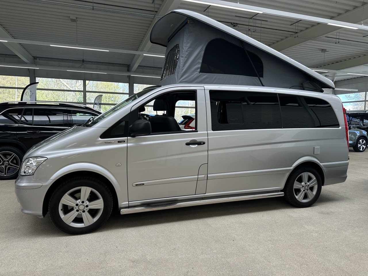 Mercedes Vito Camperbus 5 persoons 72.500km