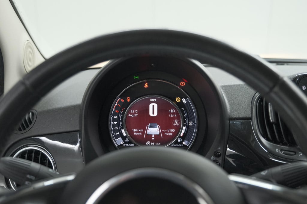 Fiat 500 C twinair turbo lounge | parkeersensoren | climate control | cruis