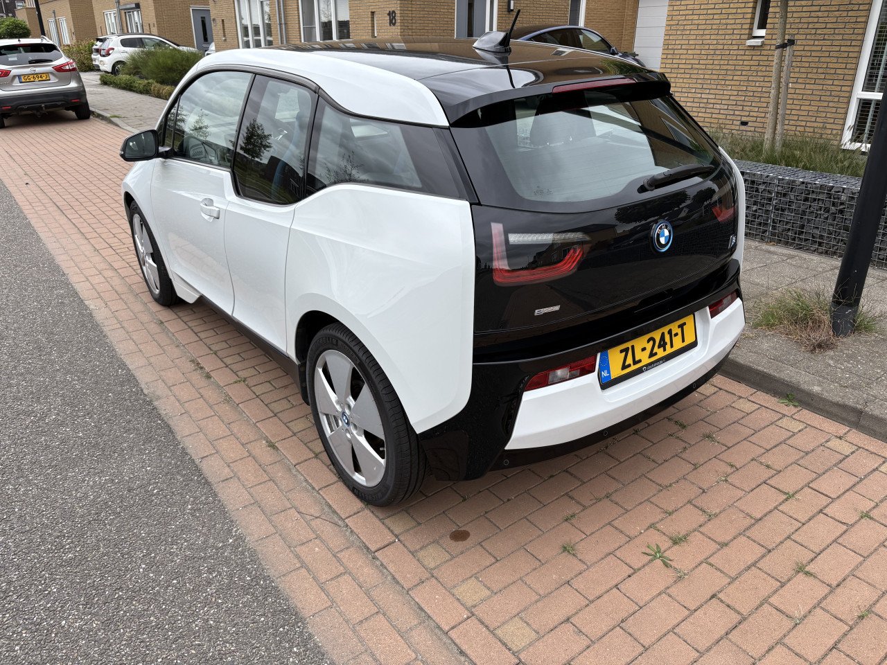 BMW i3 Basis Comfort Advance 22kWh