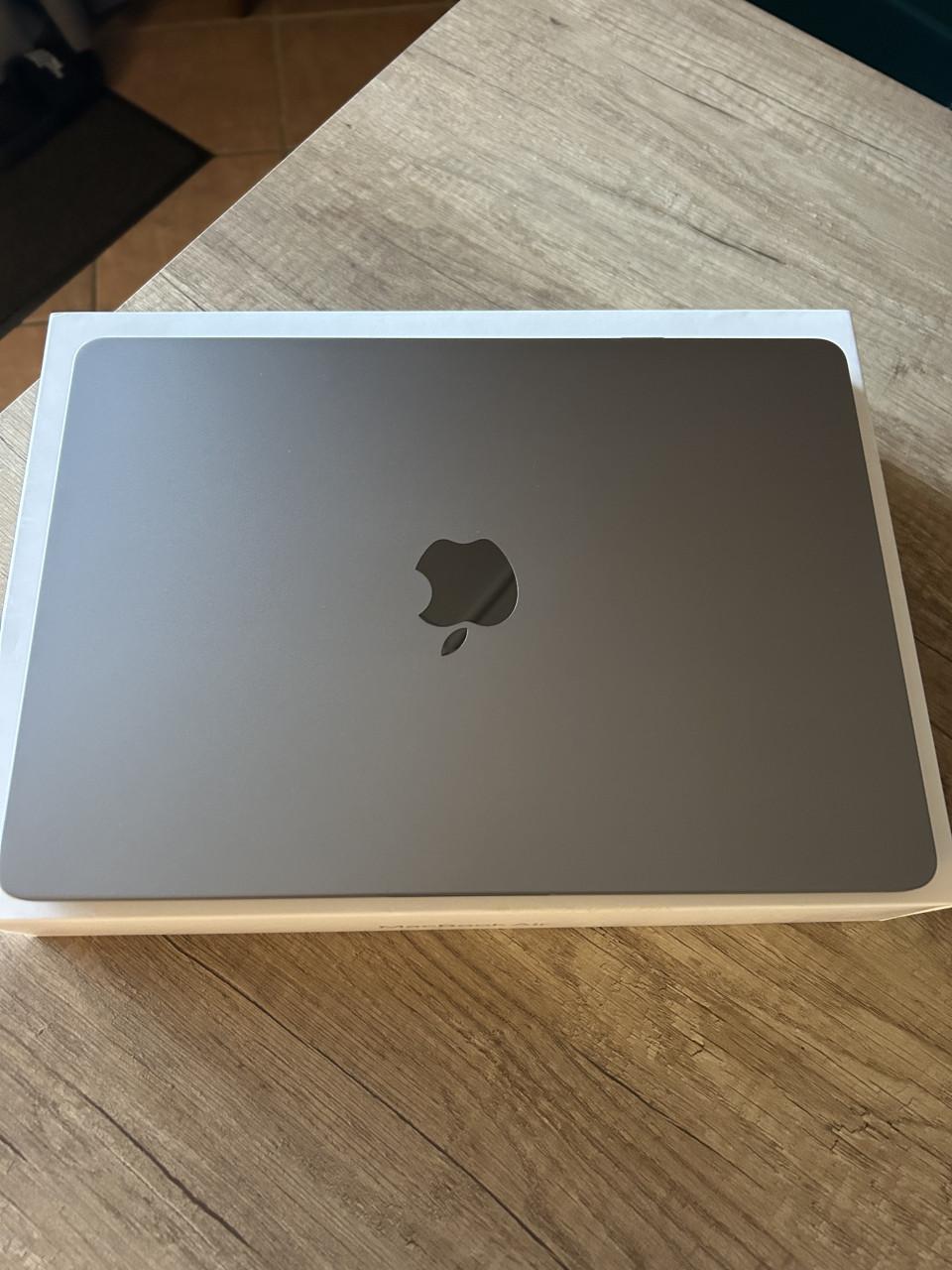 Splinternieuwe Mac book air M2 2024