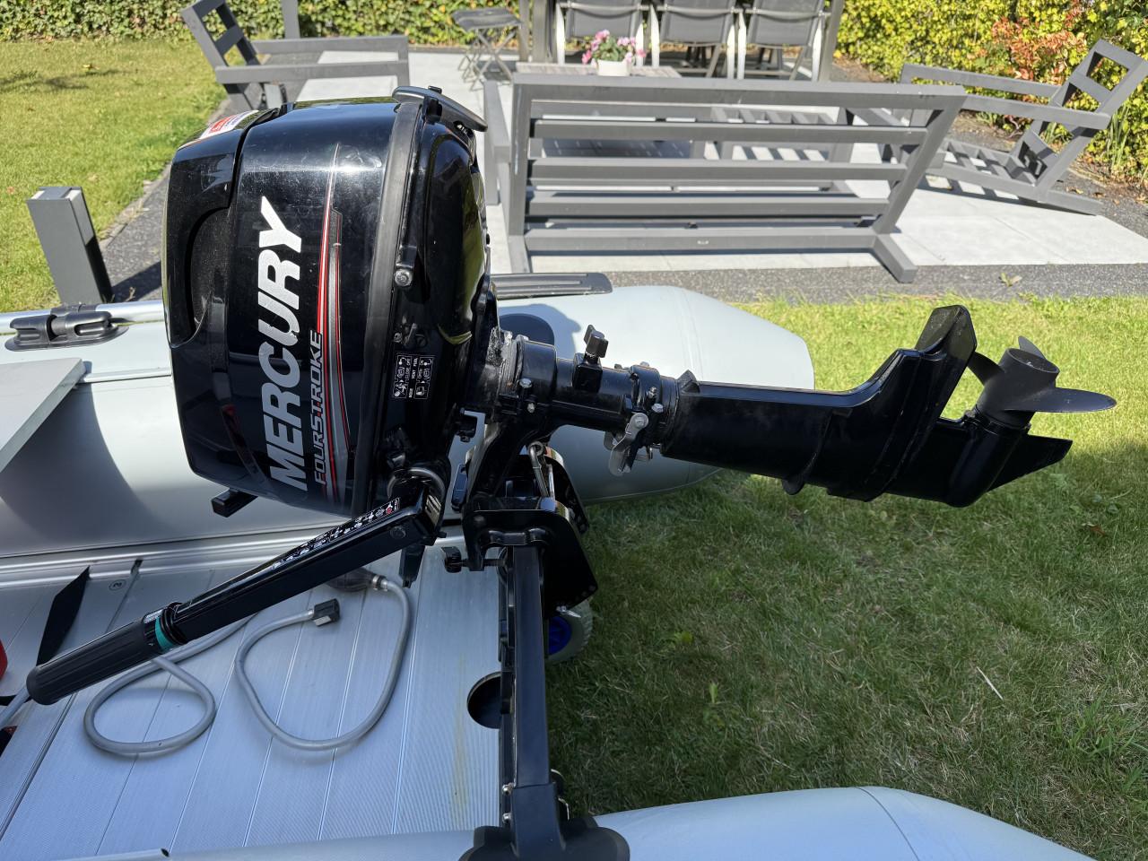 Quicksilver Sport 300 met Mercury 6PK buitenboormotor en veel extra's