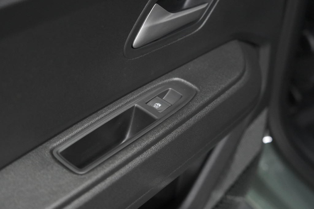 Dacia Duster tce 130 mild hybrid extreme | camera | apple carplay | automat