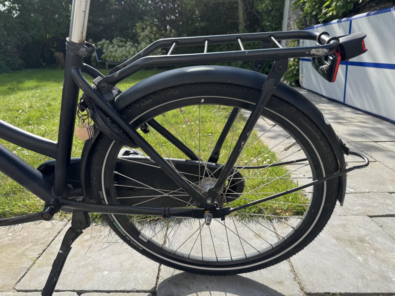 Tweedehands Cortina meisjesfiets zwart