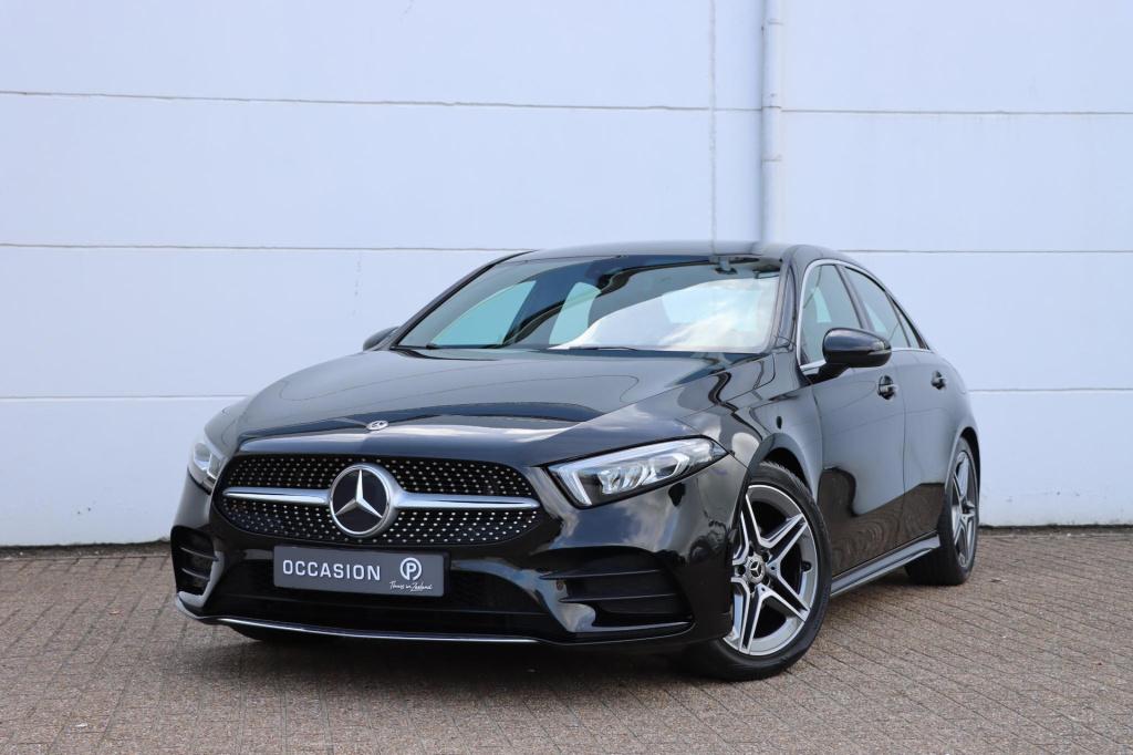 Mercedes-Benz A-Klasse 180 business solution amg 136pk automaat