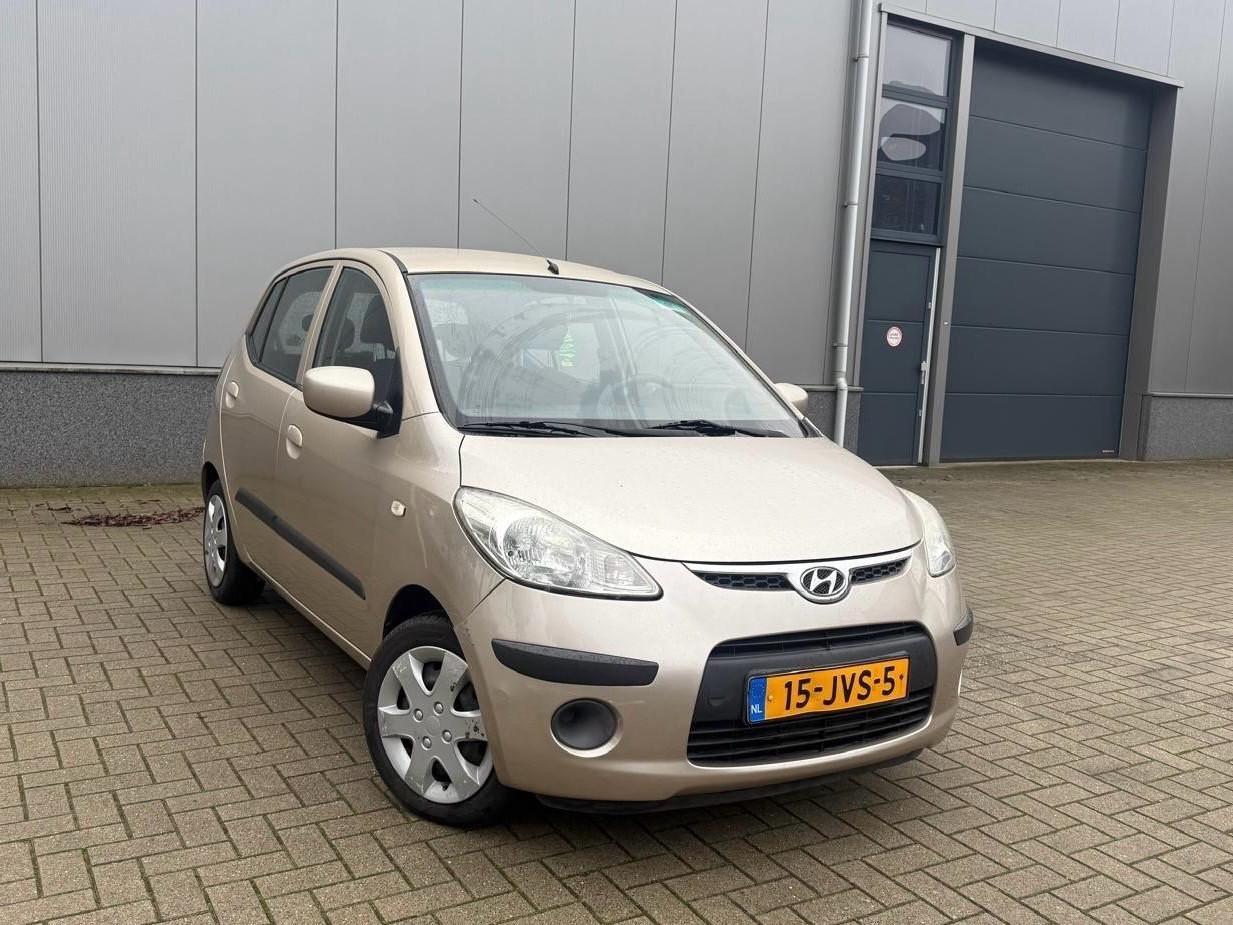 Hyundai i10 1.25i Dynamic Cool 146.881KM
