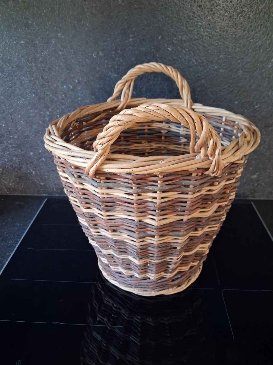 Rieten mand 30cm hoog, doorsnede 36 cm