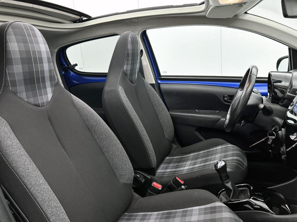 Peugeot 108 1.0 e-vti active top! | stoelverwarming | achteruitrijcamera | 