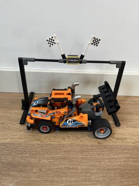 Lego racetruck