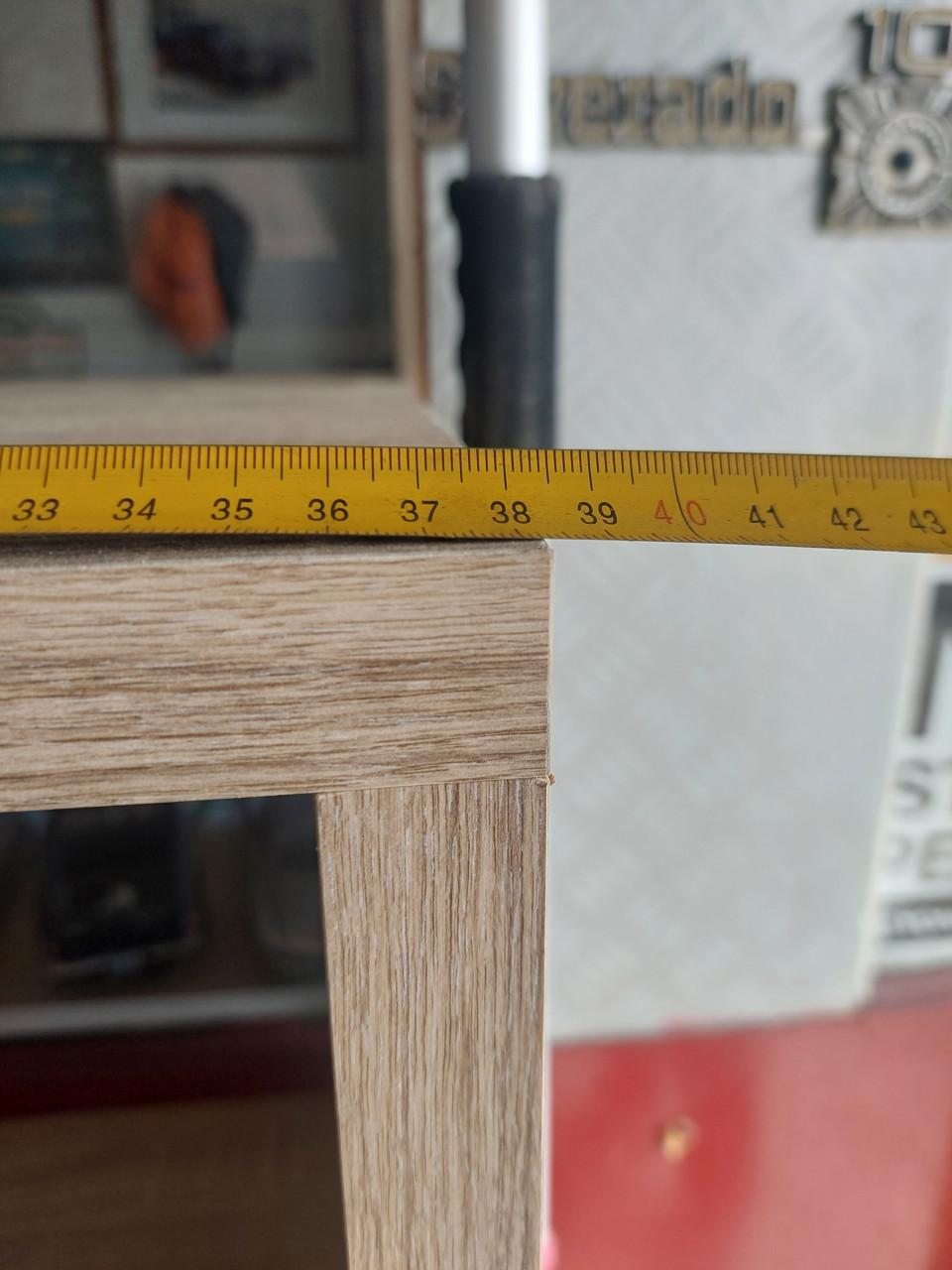 Houten vakkenkast
