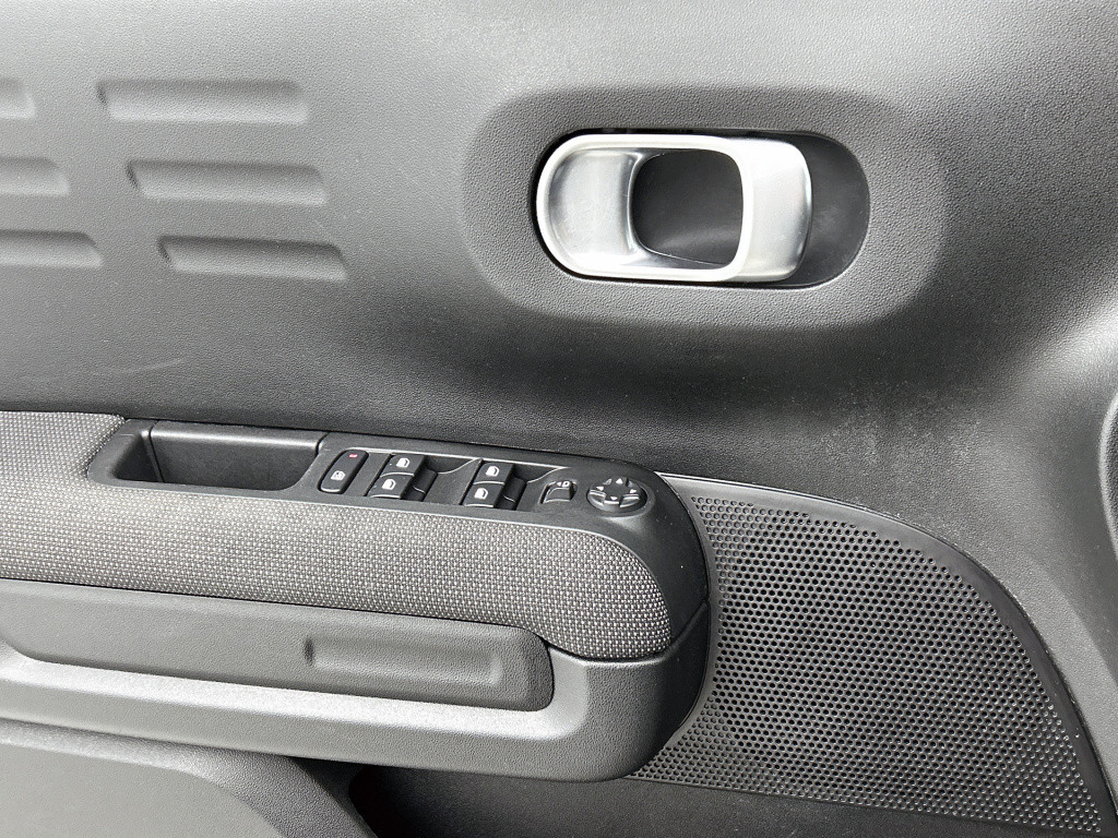 Citroen C3 Aircross 130 pk automaat feel | rijklaar | parkeersensoren achte