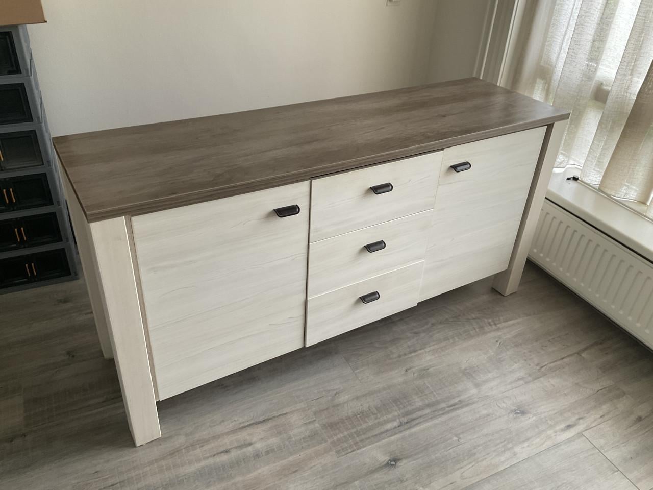 Mooi modern dressoir