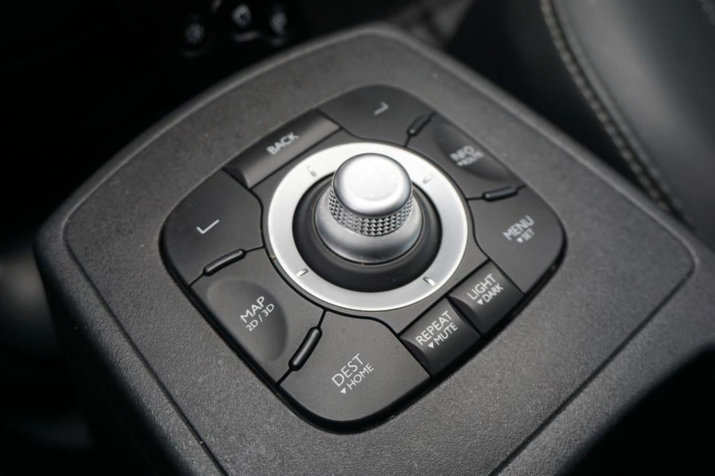 Renault Scenic 1.4 tce bose climate / navi / cruise / camera / parkeers. / 