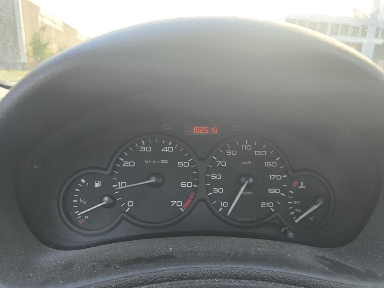 Peugeot 206 1.1