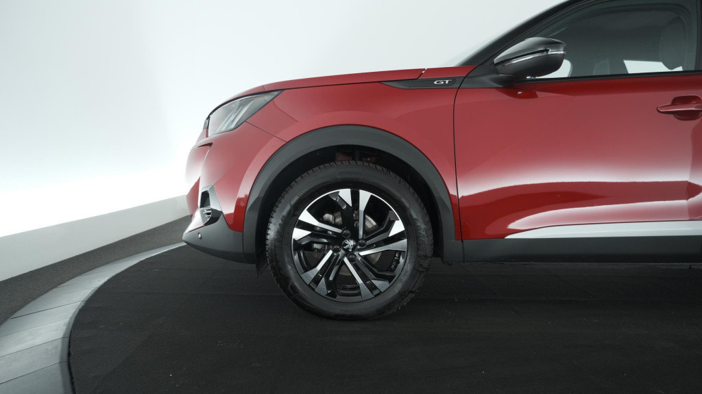Peugeot 2008 puretech 130 gt | camera | dodehoekdetectie | navigatie | park