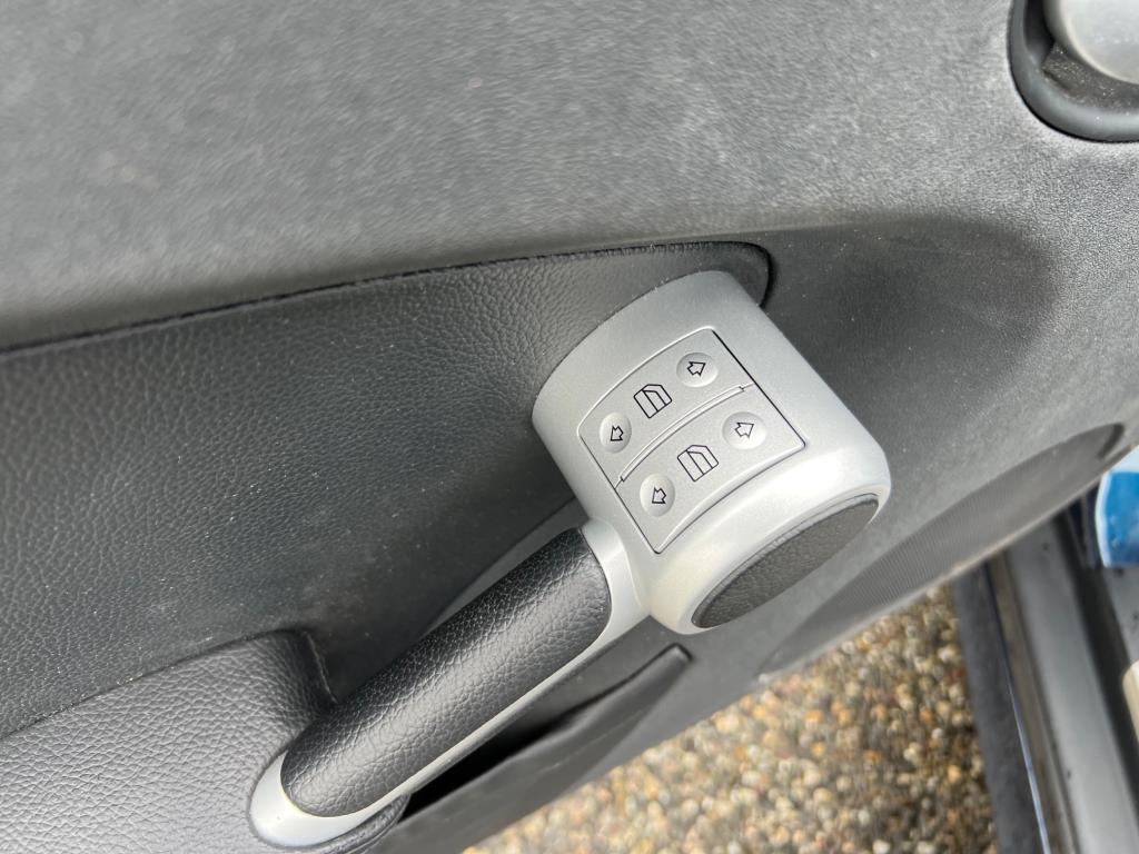 Mercedes-Benz SLK 200 k.