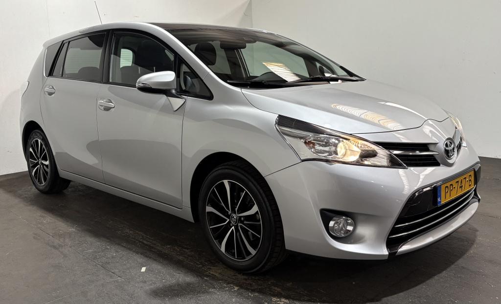 Toyota Corolla Verso 1.8 vvt-i skyview edition