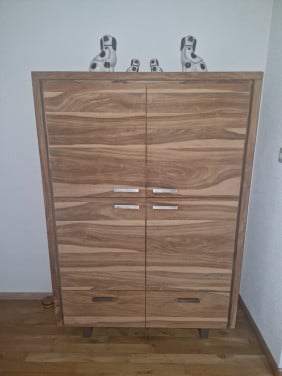 Kamer kast 4 deuren en 2 lades