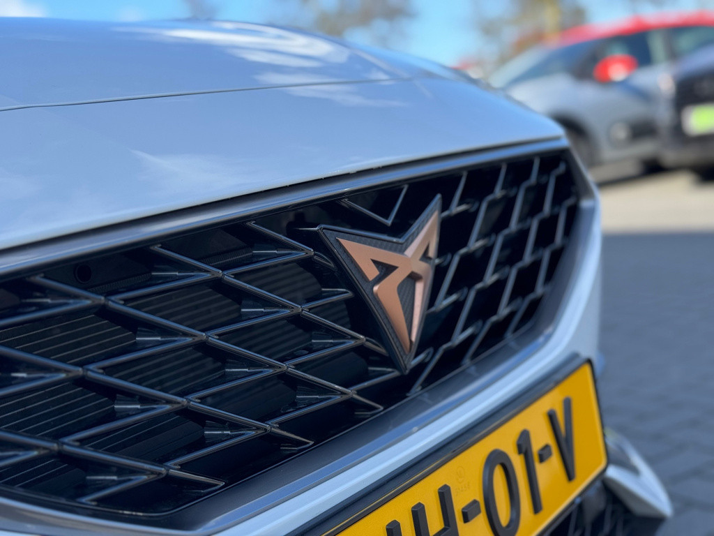 Cupra Leon Sportstourer 1.4 e-hybrid * phev * carplay * trekhaak * keyless