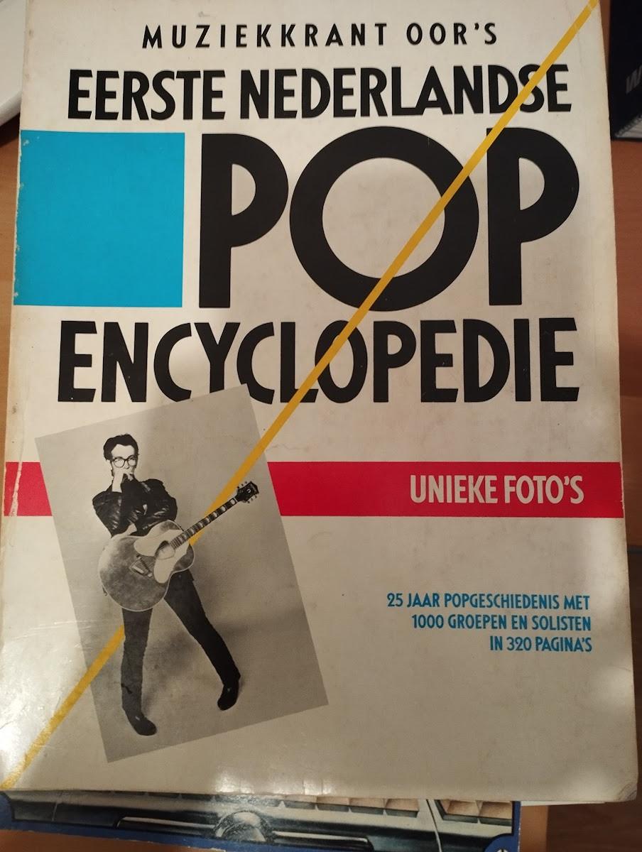 Diverse boeken over popmuziek