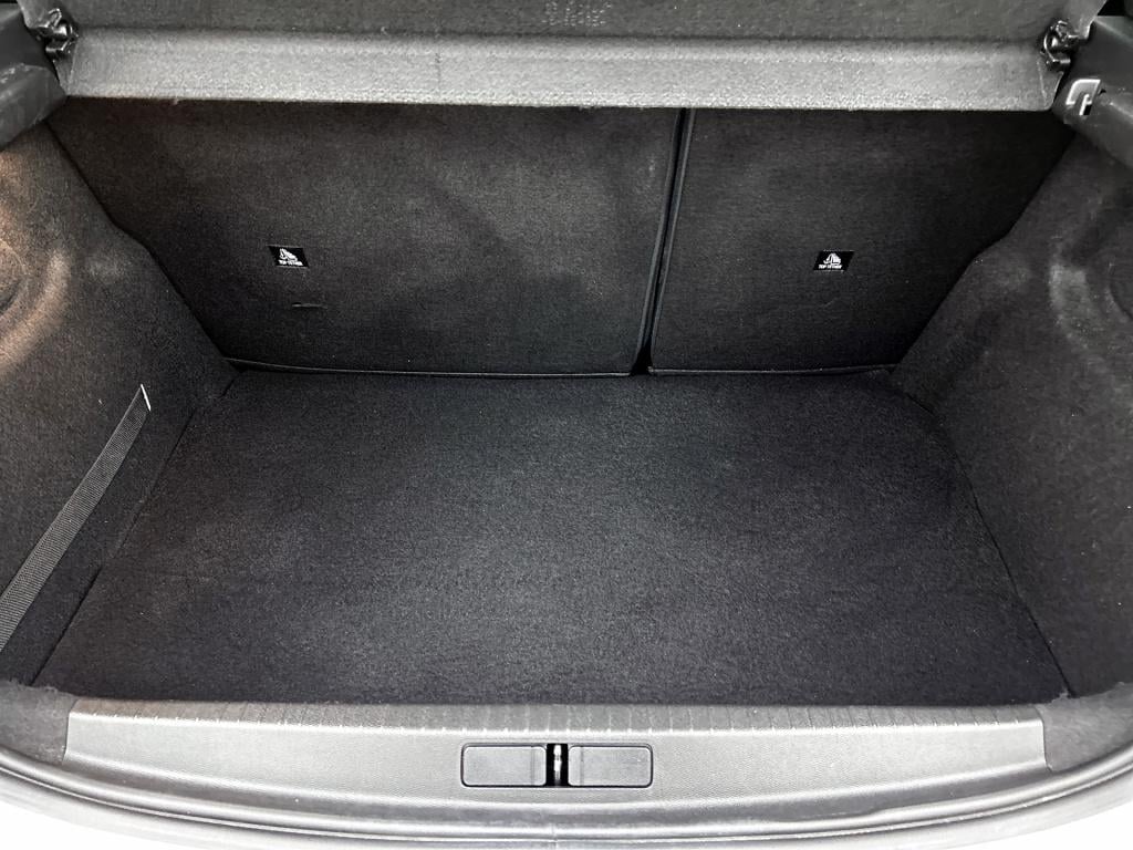 Peugeot 208 100 pk allure pack | rijklaar | keyless entry | camera | stoelv