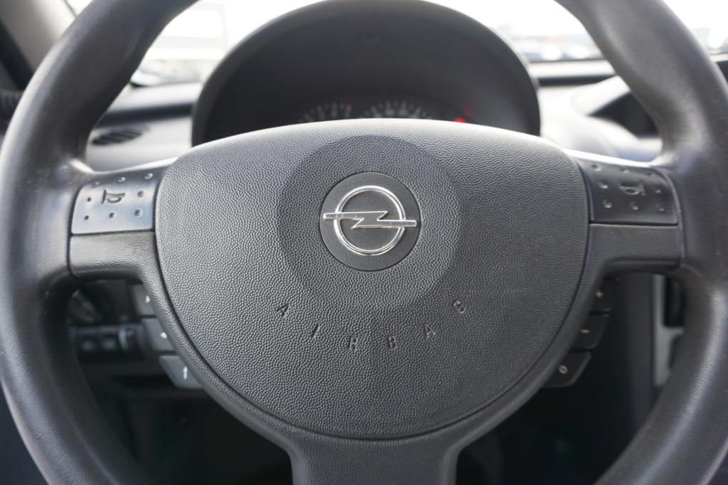 Opel Corsa 1.4-16v comfort elektr. ramen / trekhaak / apk t/m 18-03-2027