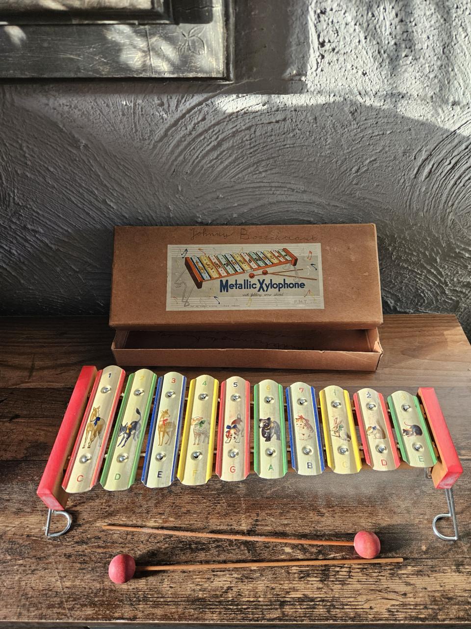 Prachtig vintage Metallic Xylofoon met Dierenafbeeldingen