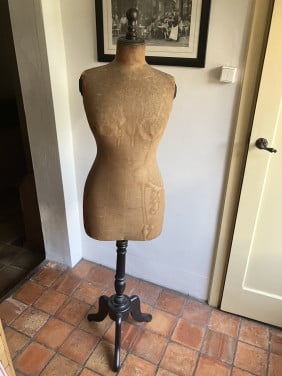 Antieke paspop Stockman  Paris