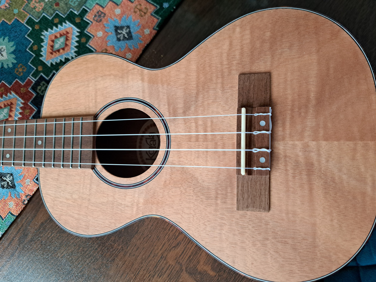 Prachtige zgan korala tenor ukelele