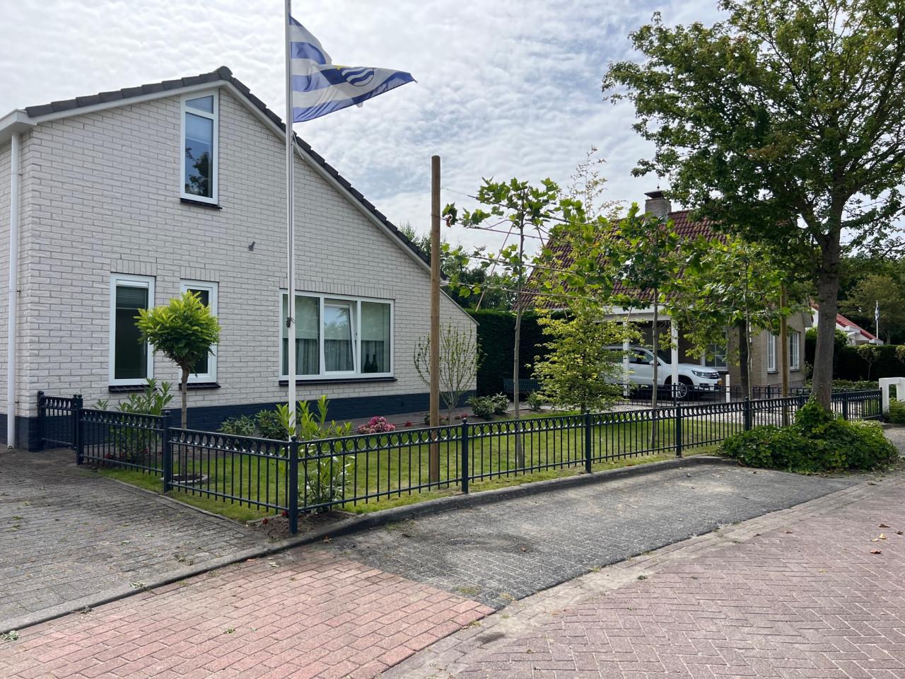 Hekwerken , elke kleur en maat en model is mogelijk.