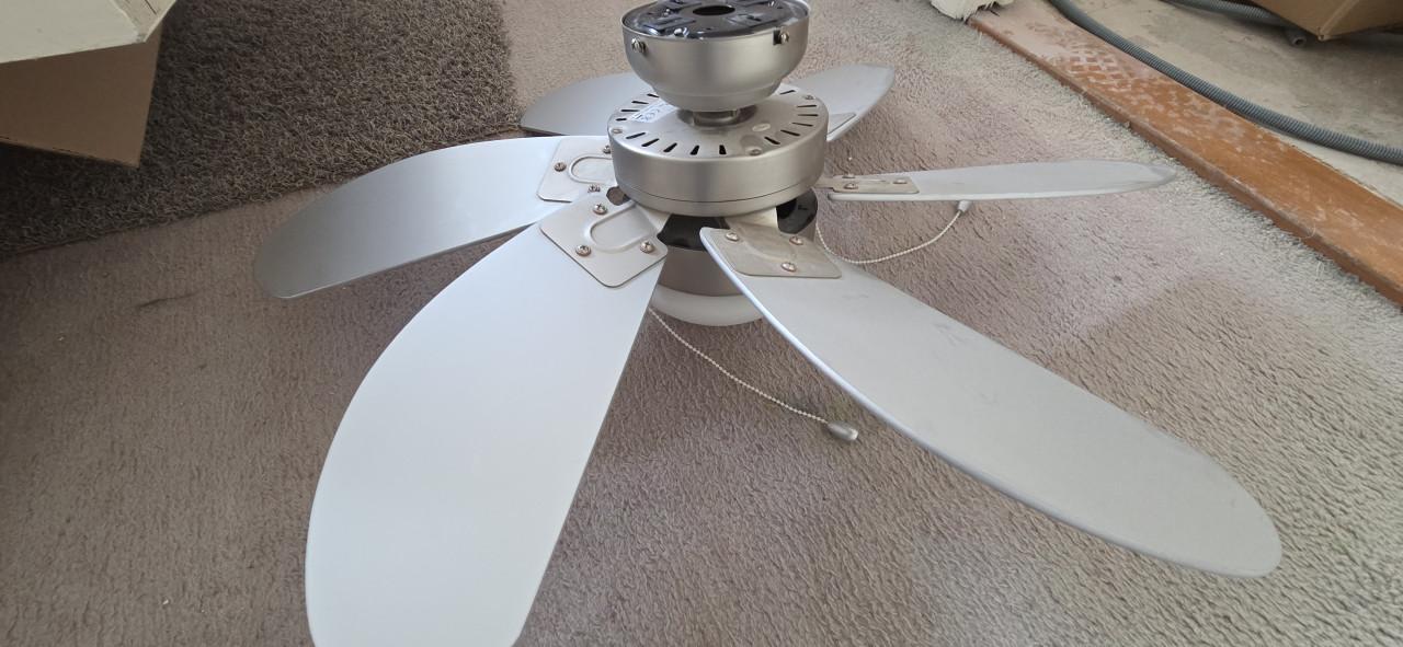 Plafondventilator grijs 6 bladen met verlichting